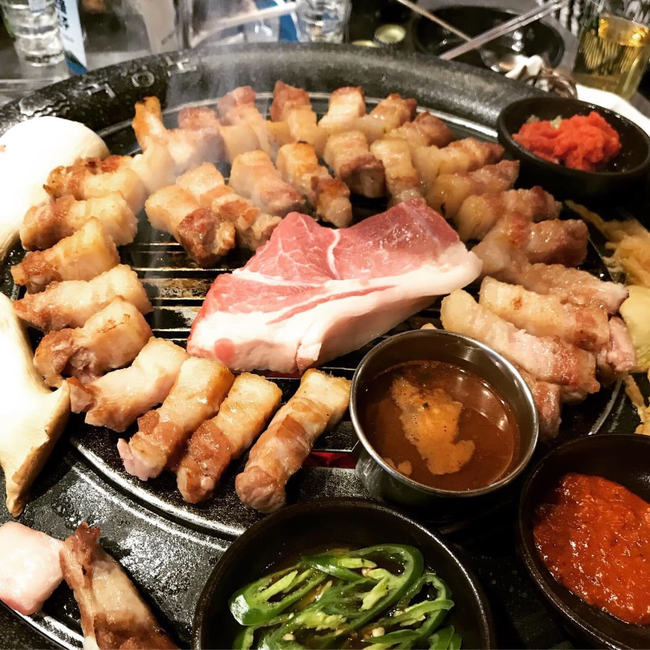 제주공항맛집 숙성도 제주본점 – 도민도 인정한 흑돼지 맛집의 품격