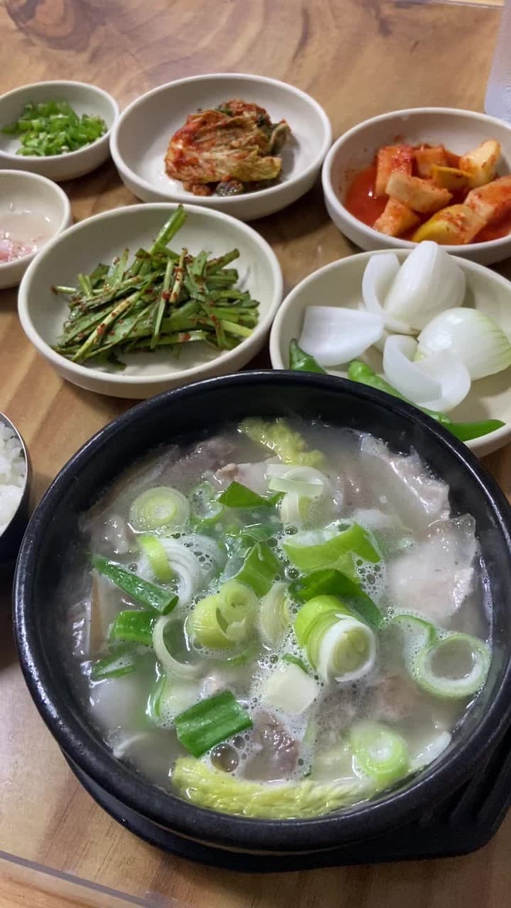 돗도구리돼지머리국밥 사진 2
